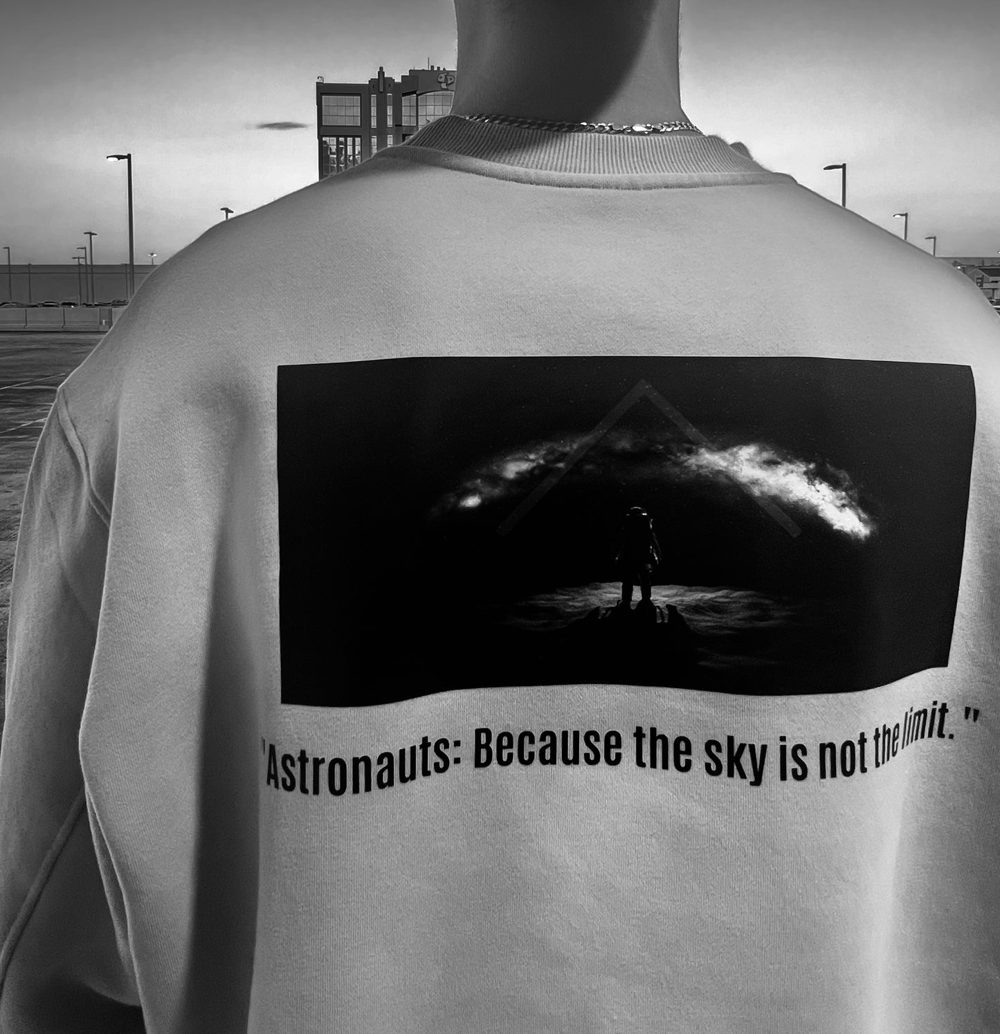 44🚀 Sky is not the limit Washed Dyed Pullover